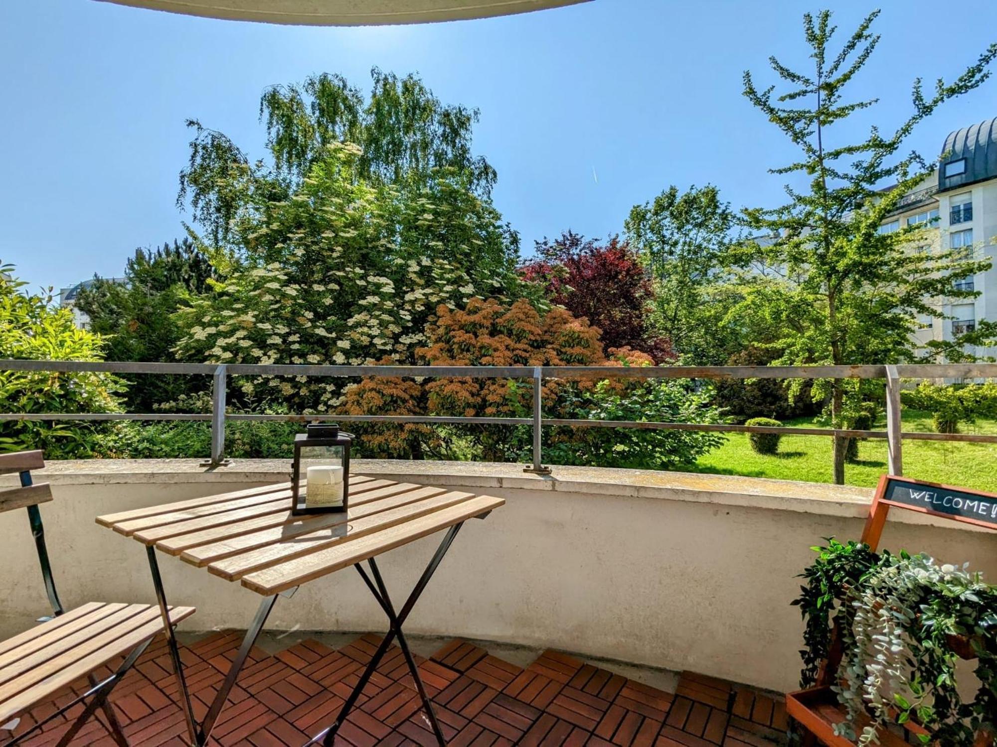 Апартаменти Studio Cosy Au Pied De La Gare De Cergy Le Haut - 35 Min De Paris Екстер'єр фото